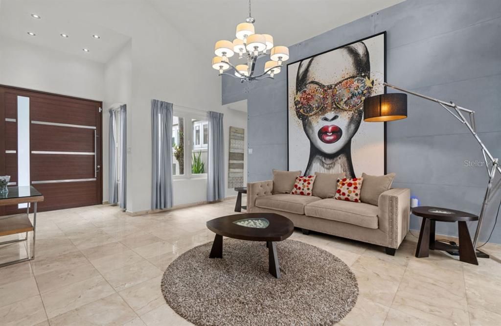 For Sale: $1,800,000 (5 beds, 3 baths, 3000 Square Feet)