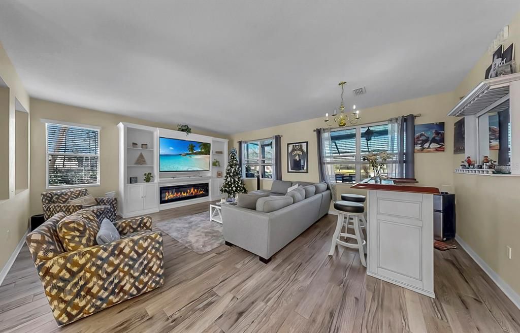 For Sale: $645,000 (4 beds, 2 baths, 3519 Square Feet)