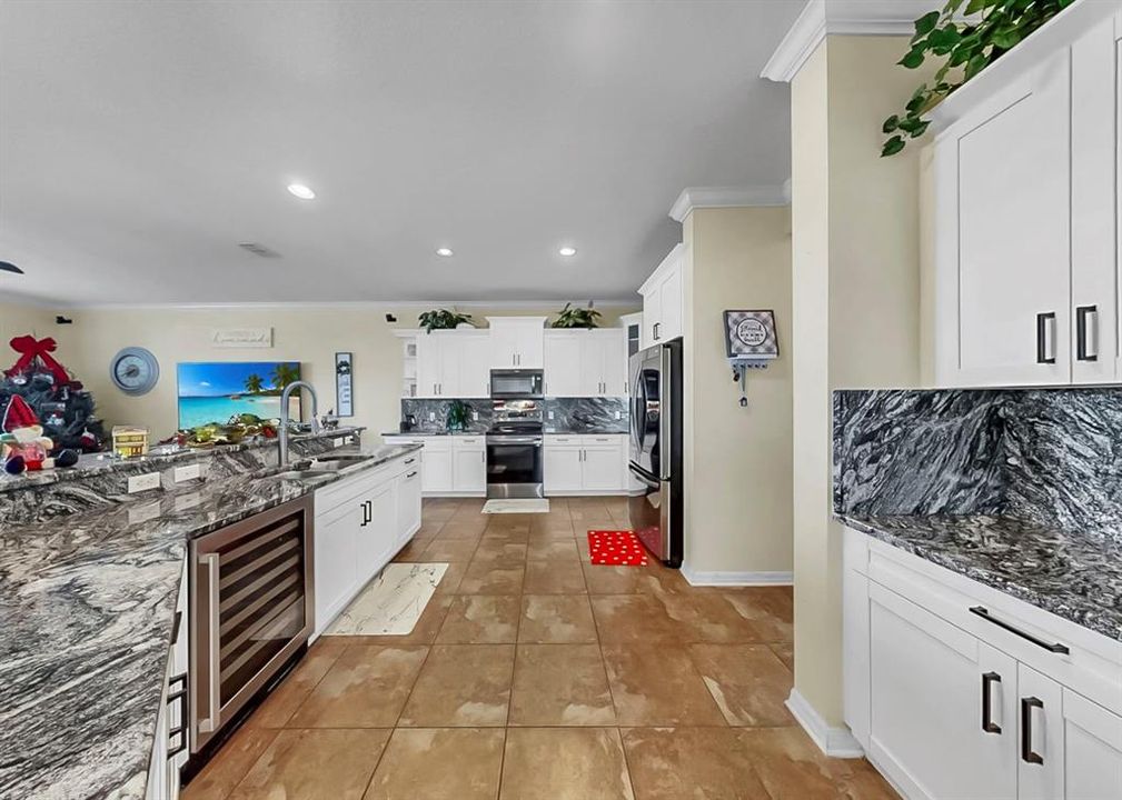 For Sale: $645,000 (4 beds, 2 baths, 3519 Square Feet)