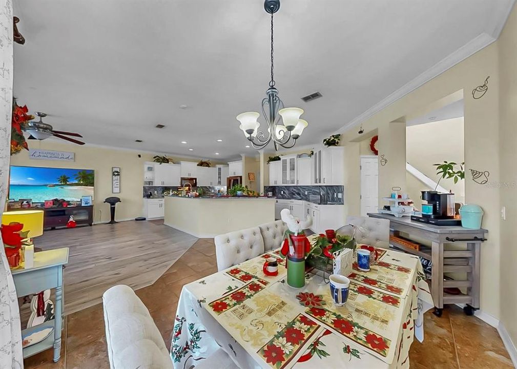 For Sale: $645,000 (4 beds, 2 baths, 3519 Square Feet)