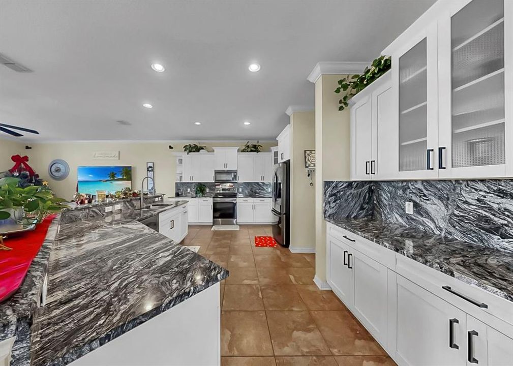 For Sale: $645,000 (4 beds, 2 baths, 3519 Square Feet)