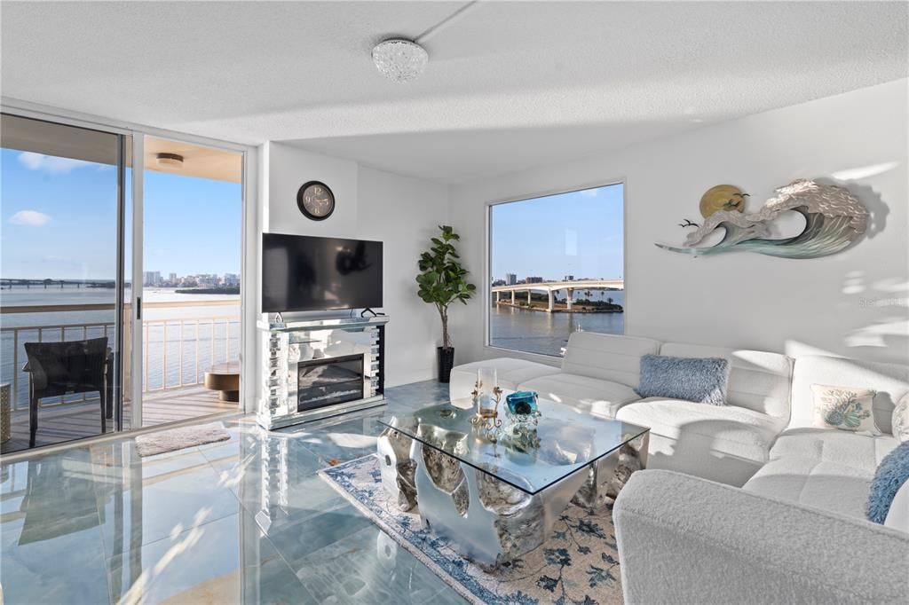 出租: $5,000 (2 贝兹, 2 浴室, 1479 平方英尺)