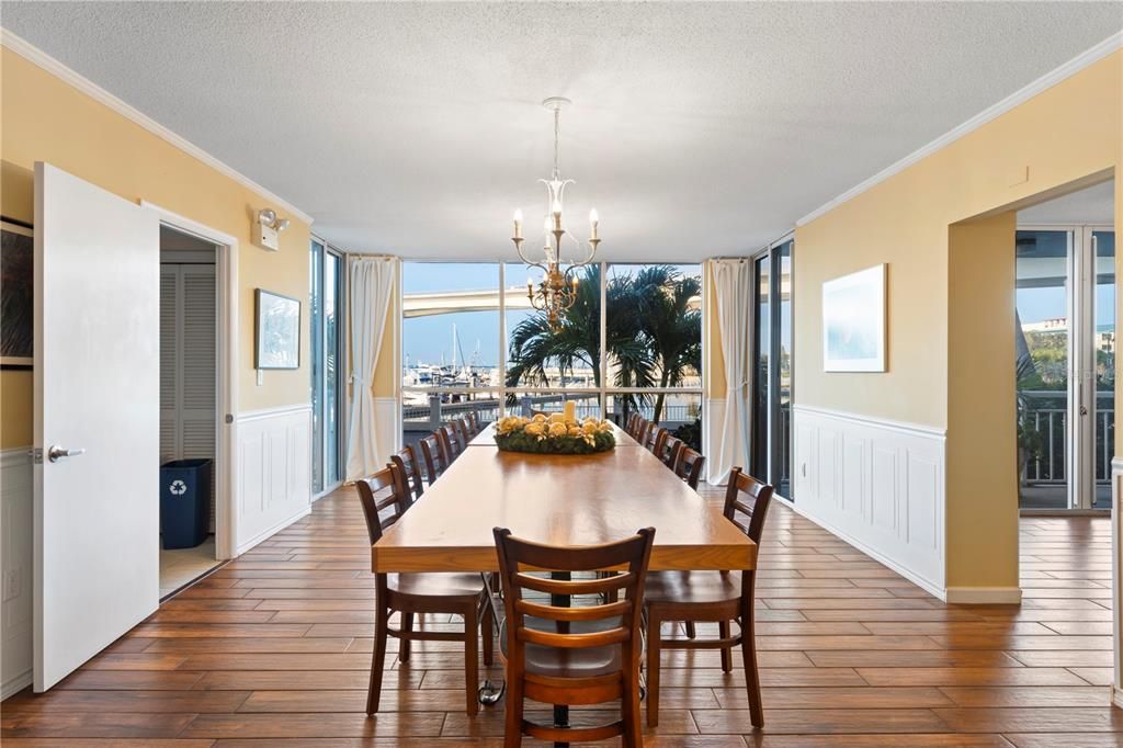 出租: $5,000 (2 贝兹, 2 浴室, 1479 平方英尺)