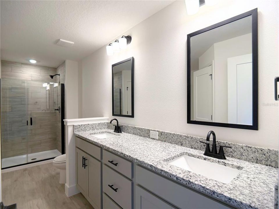 En Venta: $544,900 (4 camas, 2 baños, 2169 Pies cuadrados)