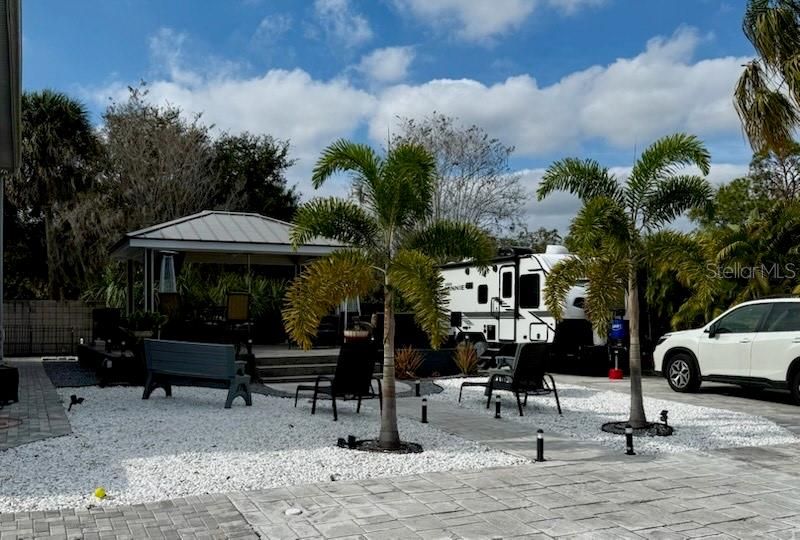 En Venta: $359,000 (0.08 acres)