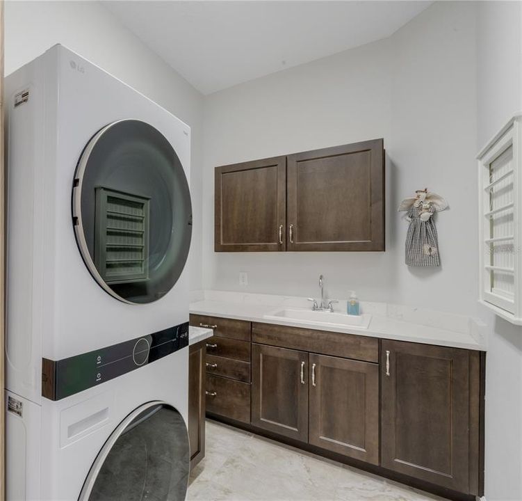 待售: $1,450,000 (4 贝兹, 3 浴室, 3123 平方英尺)