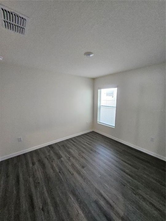 For Rent: $2,500 (3 beds, 2 baths, 1560 Square Feet)