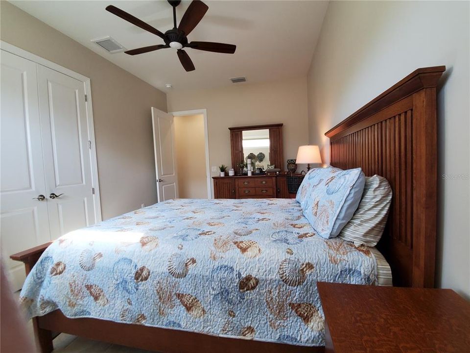 待售: $995,000 (3 贝兹, 3 浴室, 2562 平方英尺)