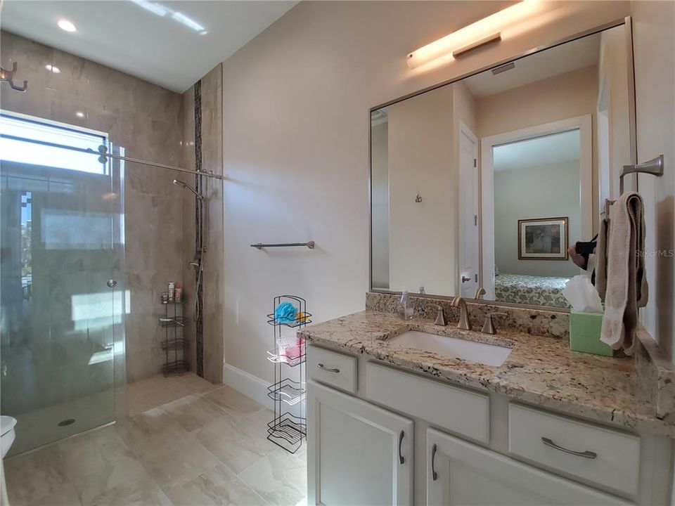 待售: $995,000 (3 贝兹, 3 浴室, 2562 平方英尺)