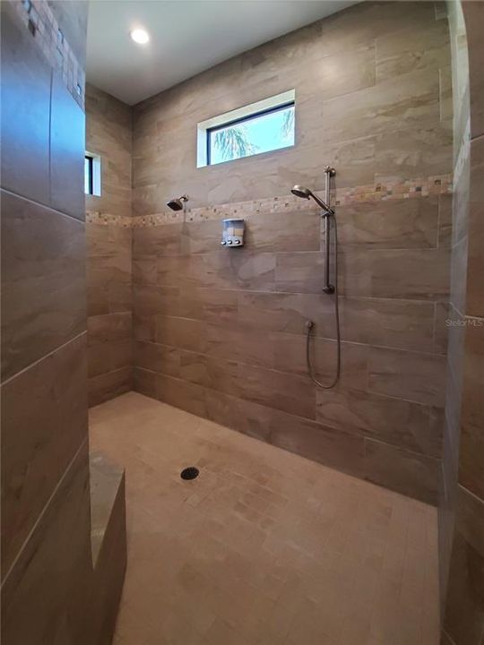 待售: $995,000 (3 贝兹, 3 浴室, 2562 平方英尺)