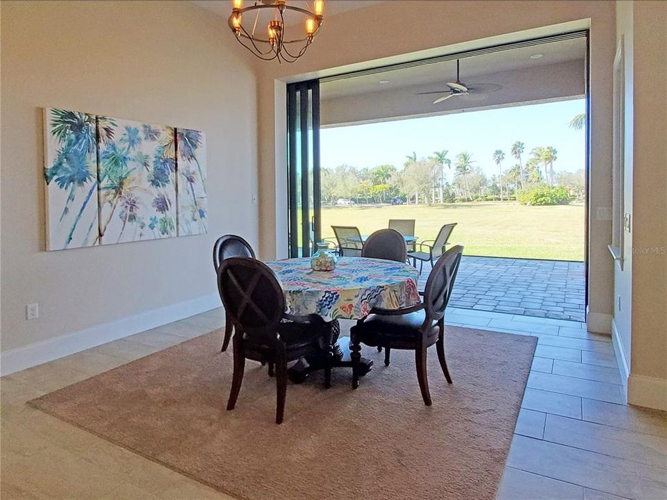 待售: $995,000 (3 贝兹, 3 浴室, 2562 平方英尺)