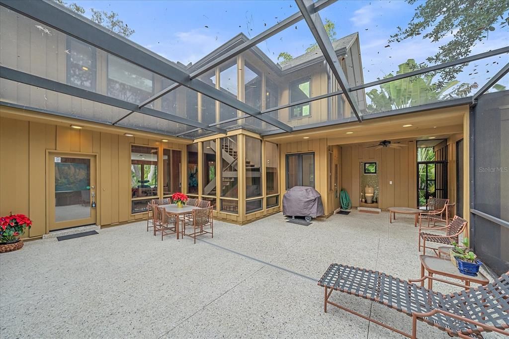 For Rent: $12,500 (4 beds, 4 baths, 3668 Square Feet)