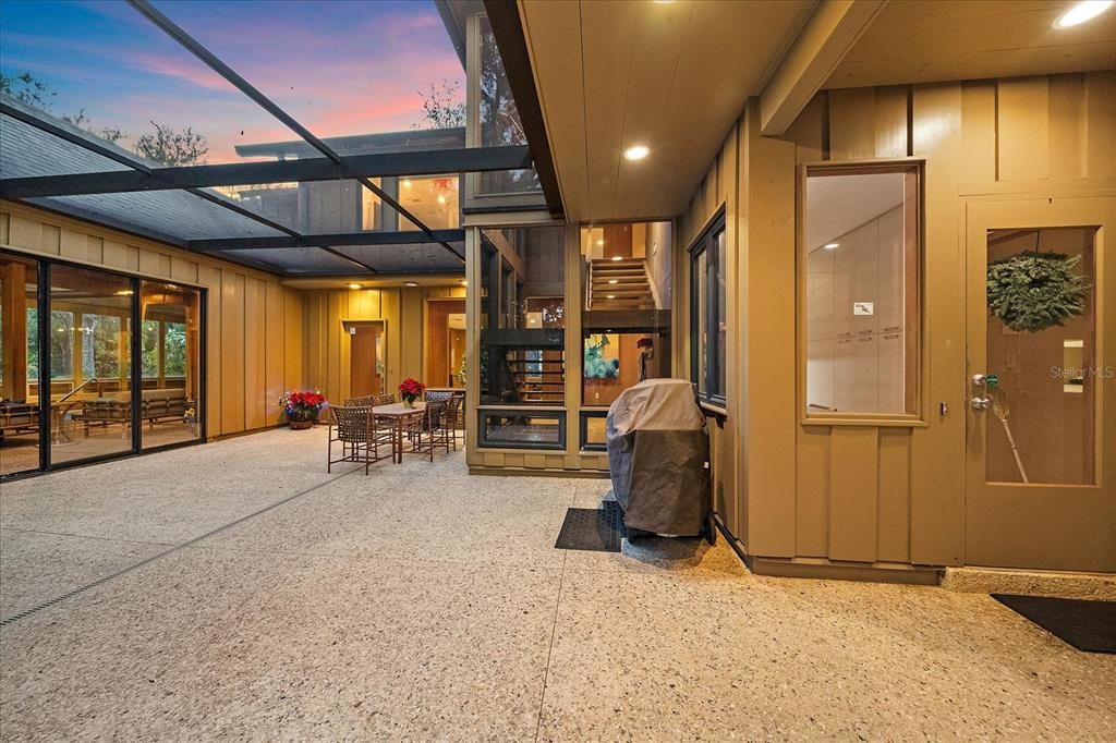 For Rent: $12,500 (4 beds, 4 baths, 3668 Square Feet)