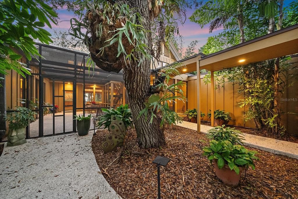 For Rent: $12,500 (4 beds, 4 baths, 3668 Square Feet)