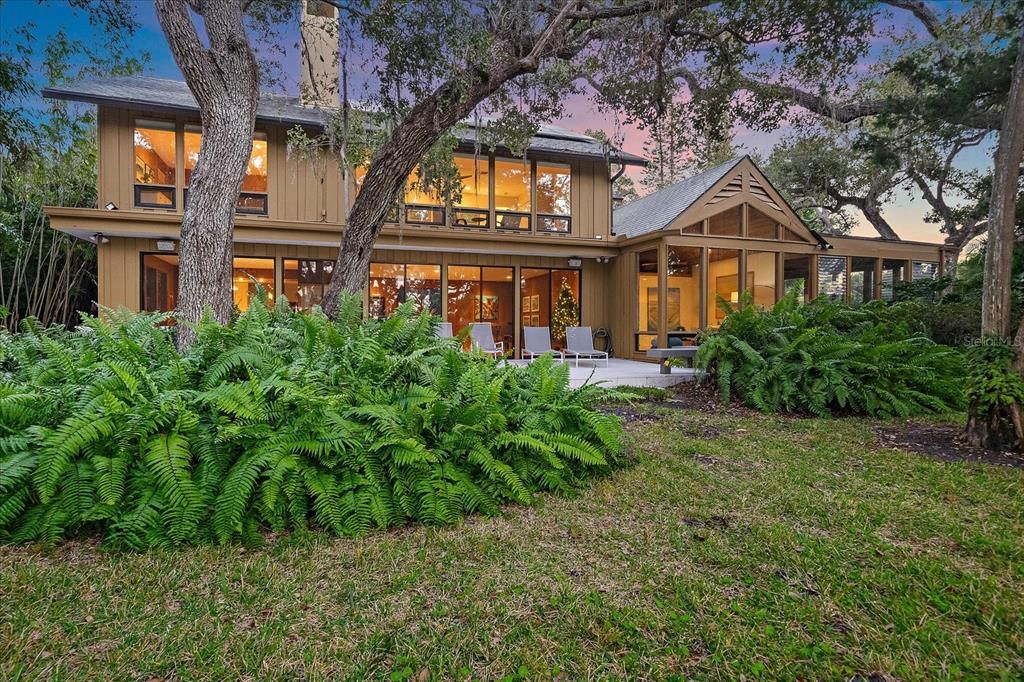 For Rent: $12,500 (4 beds, 4 baths, 3668 Square Feet)