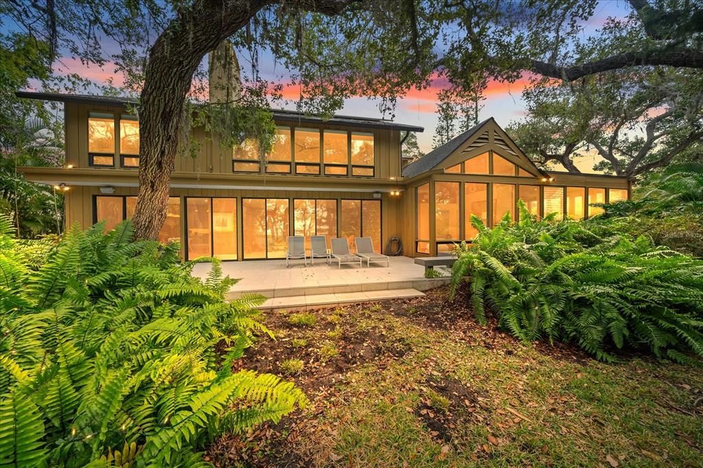 For Rent: $12,500 (4 beds, 4 baths, 3668 Square Feet)