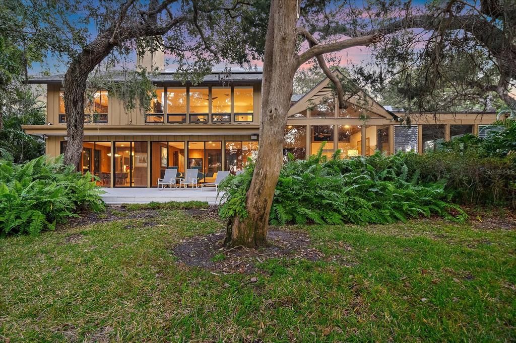 For Rent: $12,500 (4 beds, 4 baths, 3668 Square Feet)