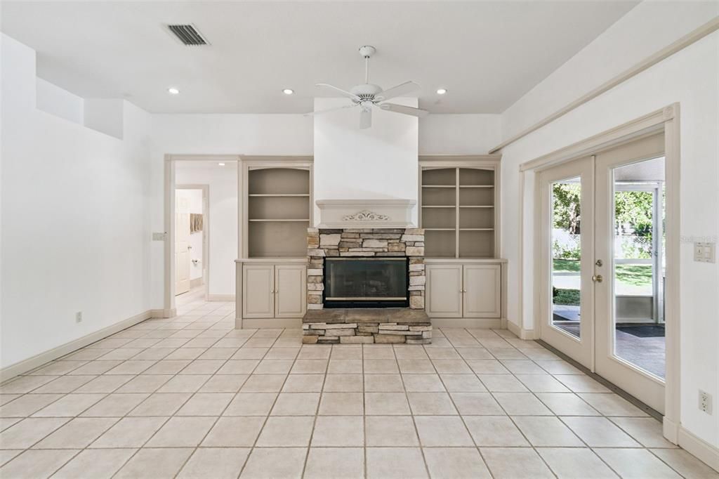 En Venta: $450,000 (3 camas, 2 baños, 2052 Pies cuadrados)