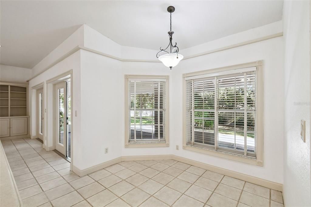 En Venta: $450,000 (3 camas, 2 baños, 2052 Pies cuadrados)