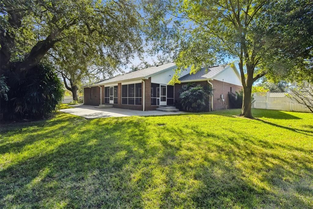 En Venta: $450,000 (3 camas, 2 baños, 2052 Pies cuadrados)