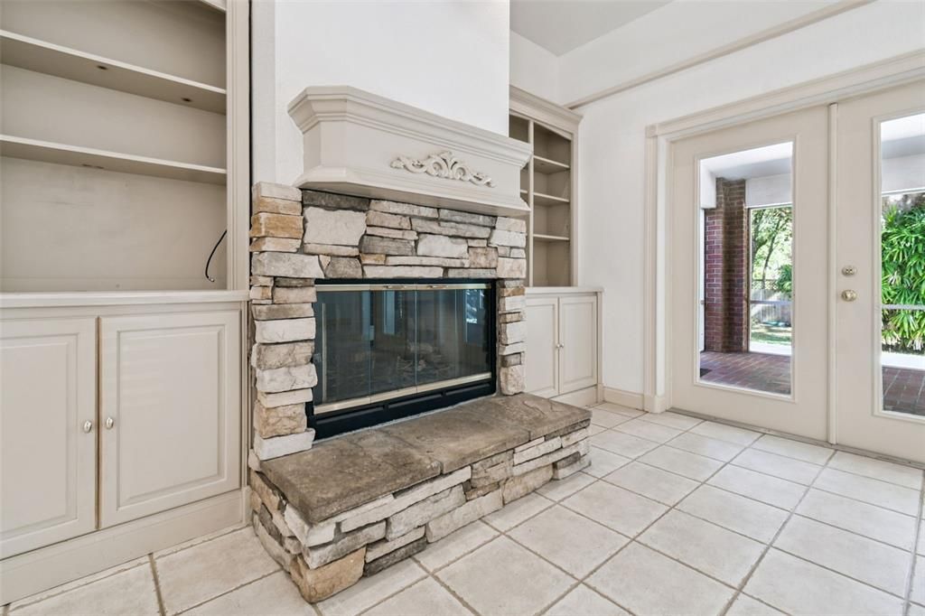 En Venta: $450,000 (3 camas, 2 baños, 2052 Pies cuadrados)