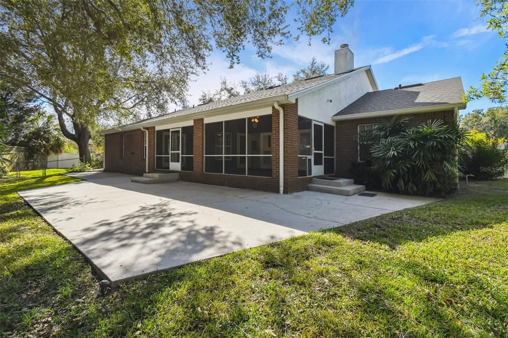 En Venta: $450,000 (3 camas, 2 baños, 2052 Pies cuadrados)