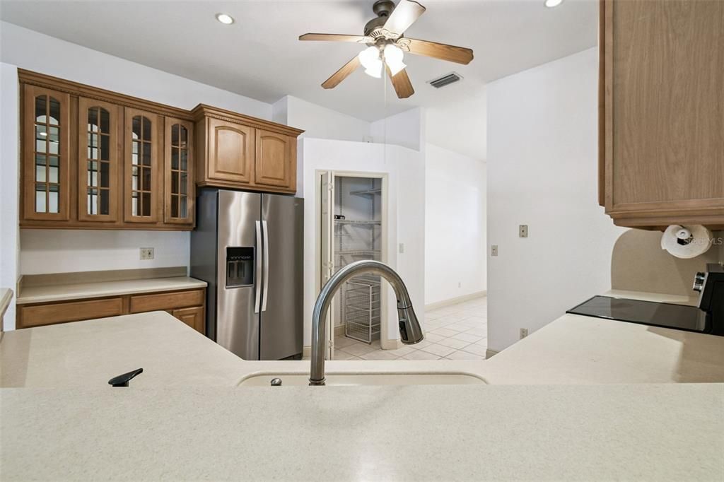 En Venta: $450,000 (3 camas, 2 baños, 2052 Pies cuadrados)