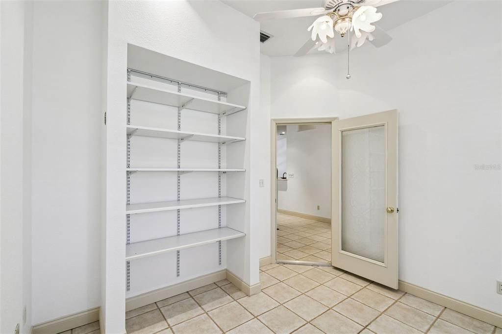 En Venta: $450,000 (3 camas, 2 baños, 2052 Pies cuadrados)