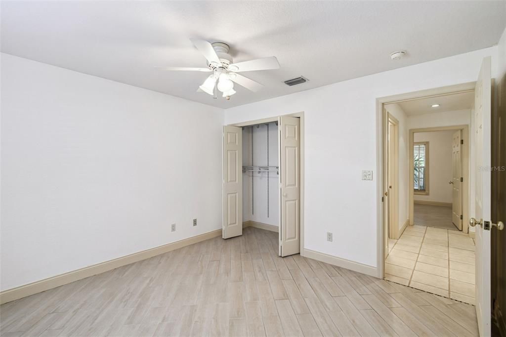 En Venta: $450,000 (3 camas, 2 baños, 2052 Pies cuadrados)