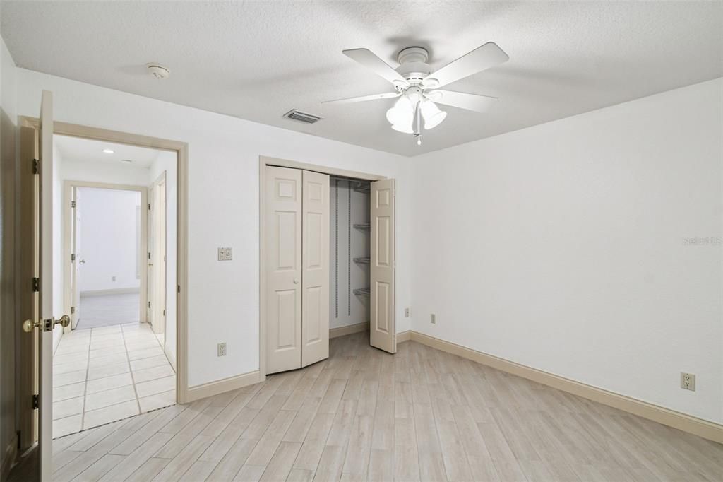 En Venta: $450,000 (3 camas, 2 baños, 2052 Pies cuadrados)