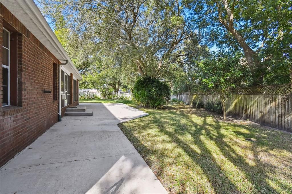 En Venta: $450,000 (3 camas, 2 baños, 2052 Pies cuadrados)