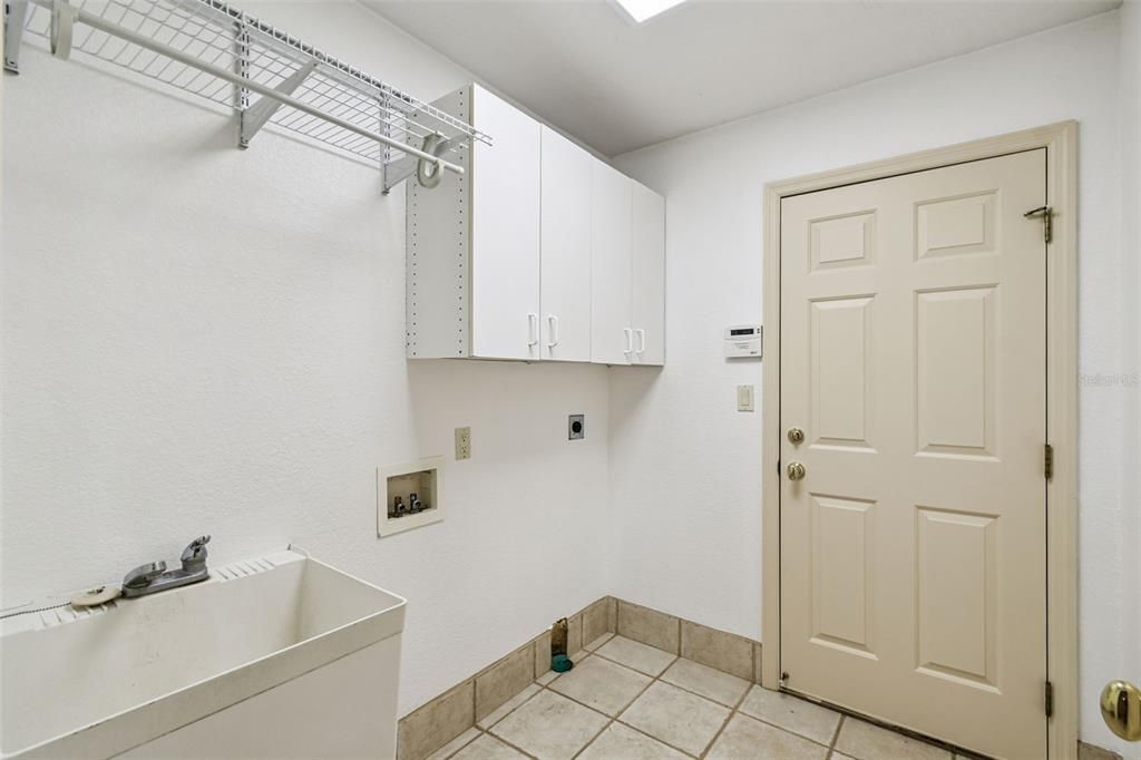 En Venta: $450,000 (3 camas, 2 baños, 2052 Pies cuadrados)