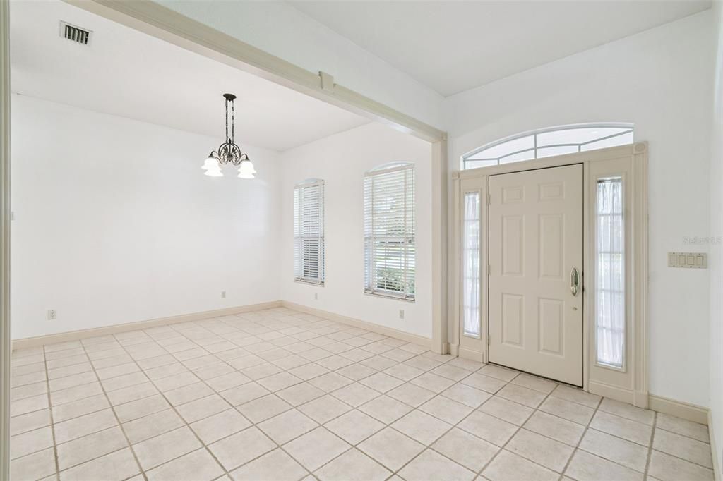 En Venta: $450,000 (3 camas, 2 baños, 2052 Pies cuadrados)