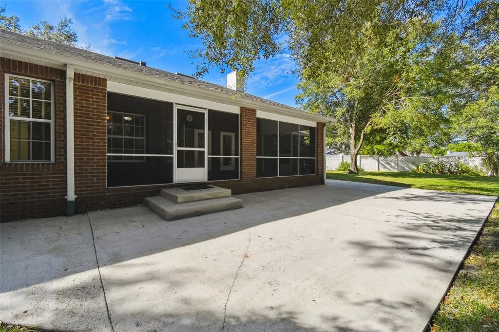 En Venta: $450,000 (3 camas, 2 baños, 2052 Pies cuadrados)