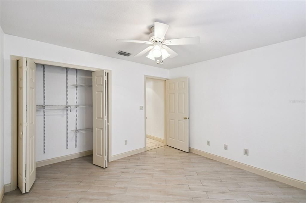 En Venta: $450,000 (3 camas, 2 baños, 2052 Pies cuadrados)