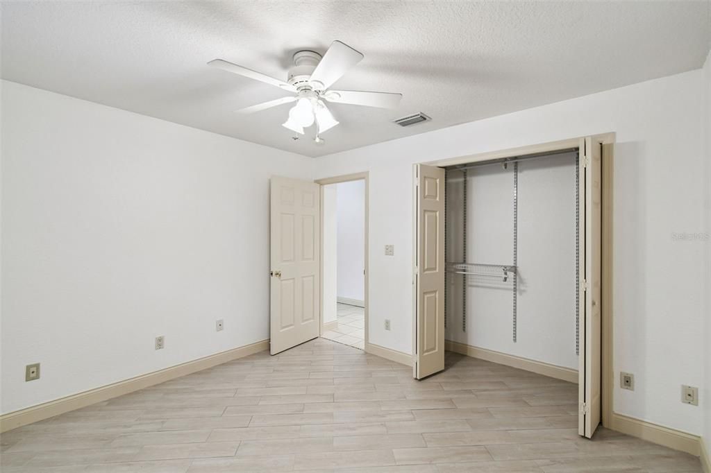 En Venta: $450,000 (3 camas, 2 baños, 2052 Pies cuadrados)