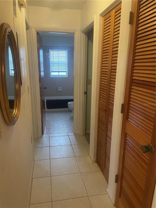 For Sale: $148,900 (2 beds, 2 baths, 1056 Square Feet)