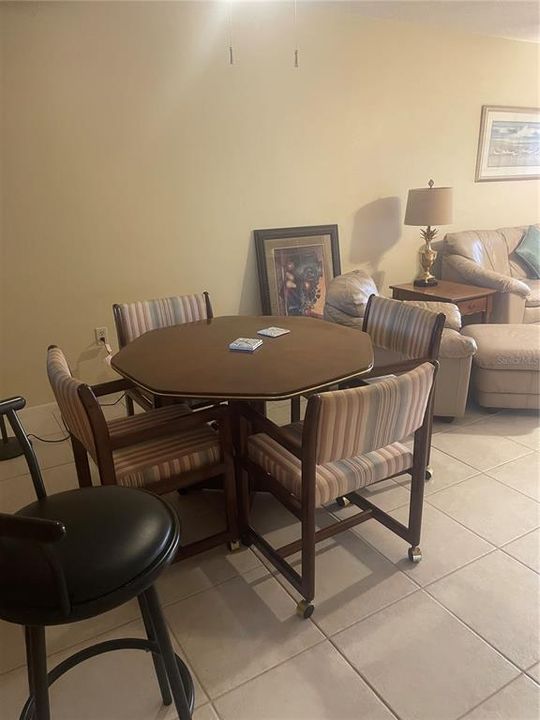 For Sale: $148,900 (2 beds, 2 baths, 1056 Square Feet)