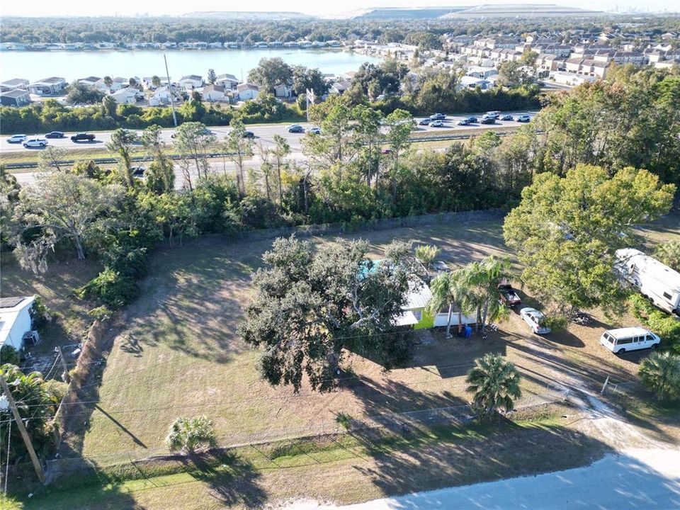 Active With Contract: $230,000 (2 beds, 2 baths, 960 Square Feet)