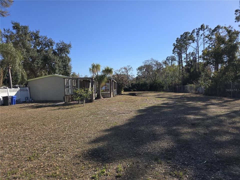 Active With Contract: $230,000 (2 beds, 2 baths, 960 Square Feet)