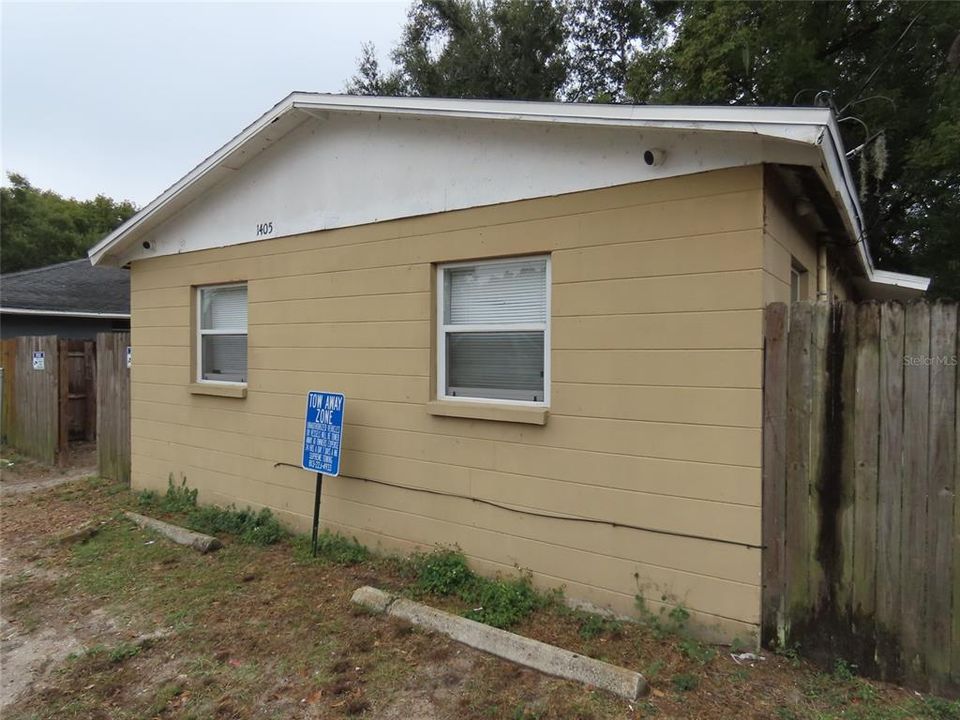 For Sale: $265,000 (4 beds, 0 baths, 1134 Square Feet)