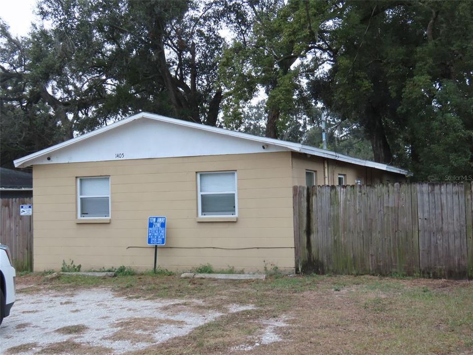 For Sale: $265,000 (4 beds, 0 baths, 1134 Square Feet)