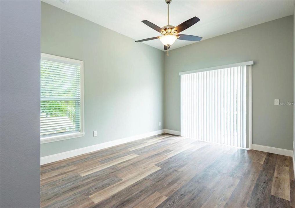 В аренду: $3,800 (3 спален, 2 ванн, 2056 Квадратных фут)