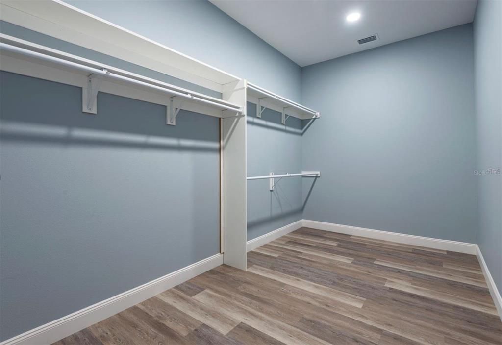 В аренду: $3,800 (3 спален, 2 ванн, 2056 Квадратных фут)