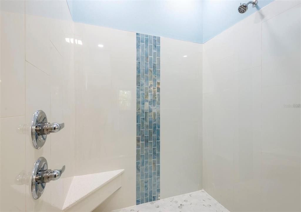 В аренду: $3,800 (3 спален, 2 ванн, 2056 Квадратных фут)