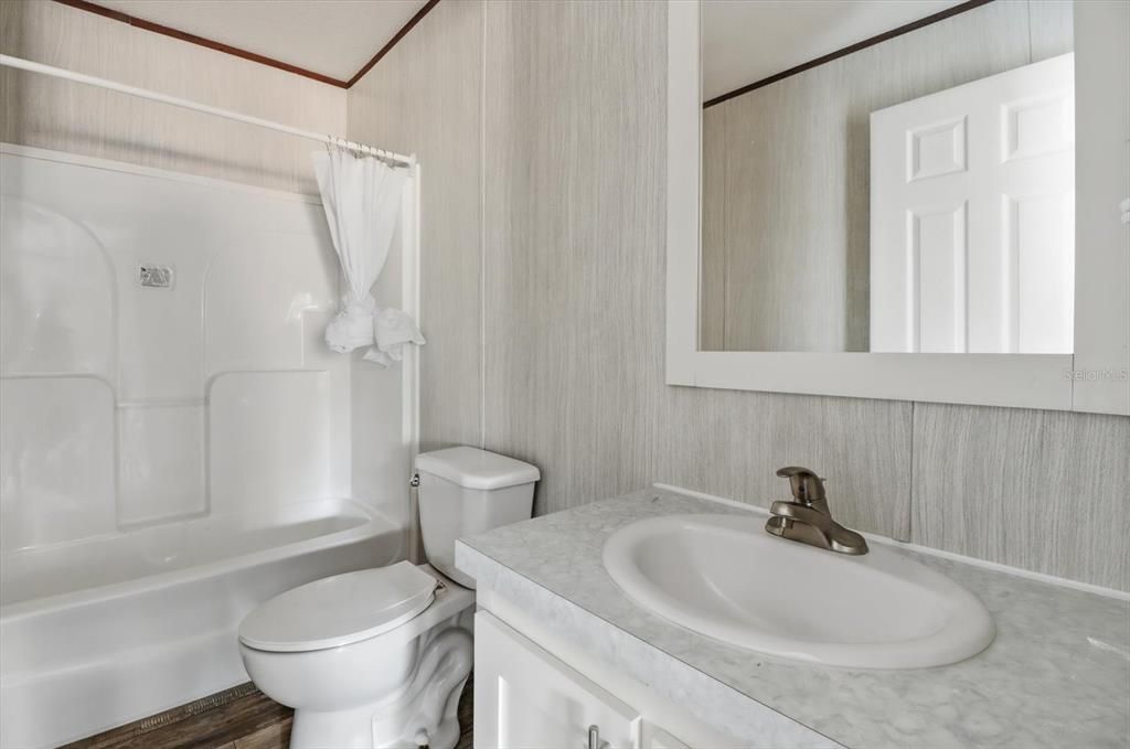 For Sale: $230,000 (3 beds, 2 baths, 1680 Square Feet)