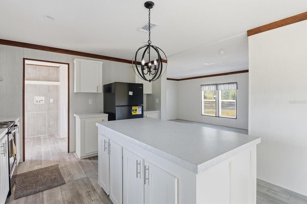 For Sale: $230,000 (3 beds, 2 baths, 1680 Square Feet)