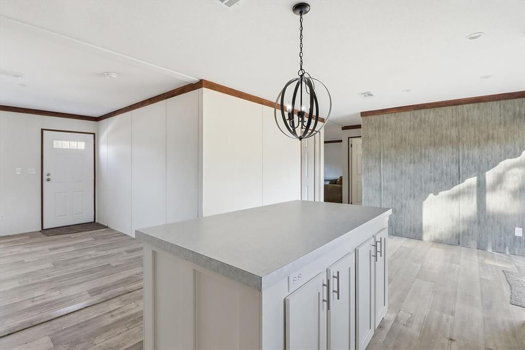 For Sale: $230,000 (3 beds, 2 baths, 1680 Square Feet)