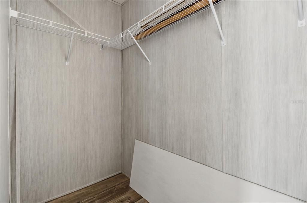 For Sale: $230,000 (3 beds, 2 baths, 1680 Square Feet)