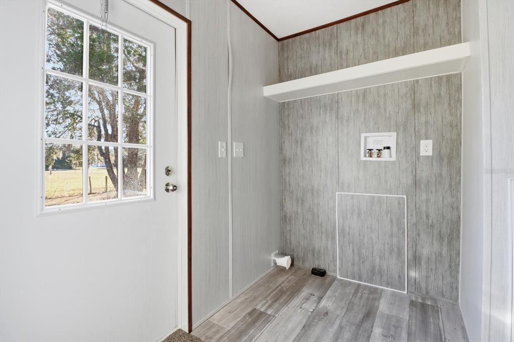 For Sale: $230,000 (3 beds, 2 baths, 1680 Square Feet)